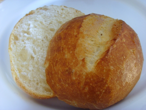 Wie schneidet man brötchen richtig