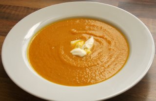 kuerbissuppe-teller_hg_lebenslang